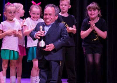 Warwick Davis